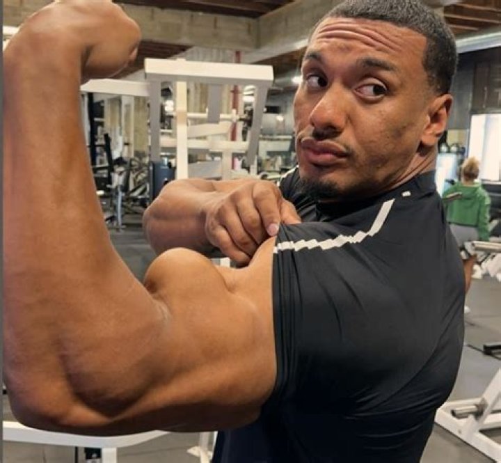Larry Wheels’ 18″-Biceps Biceps Look Torn in His Recent Post