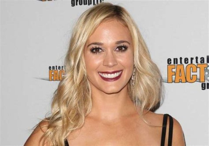 Lauren Compton Photo on myCast