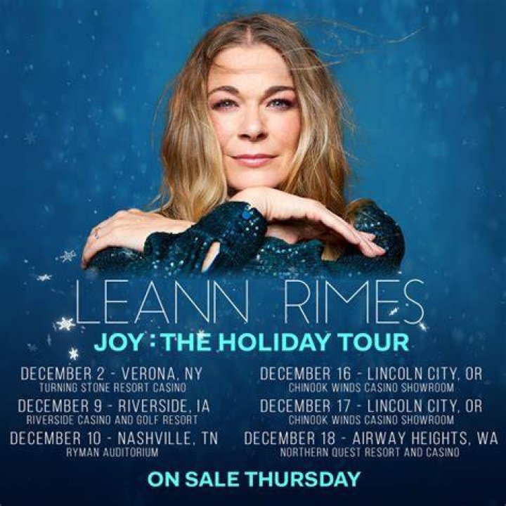LeAnn Rimes Bikini Tour 2012!