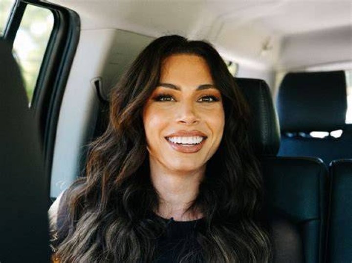 Leila Hormozi Wiki, Bio, Age, Height, Parents, Husband, Net Worth