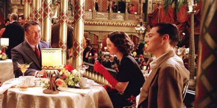 Leonardo DiCaprio and Kelly Garner in The Aviator