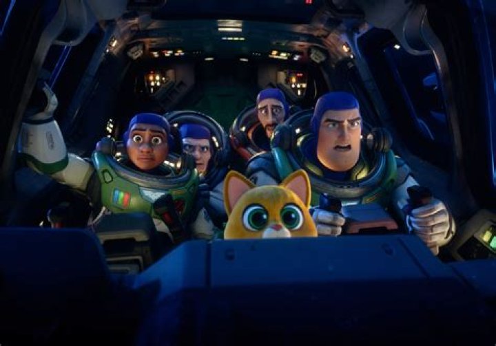 lightyear ending explained