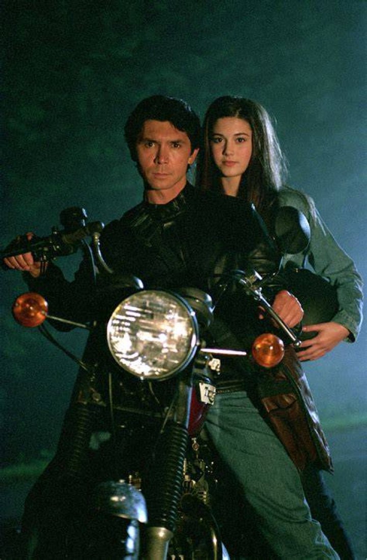 Lou Diamond Phillips And Emilio Estevez: A Look At Their Unique Connection