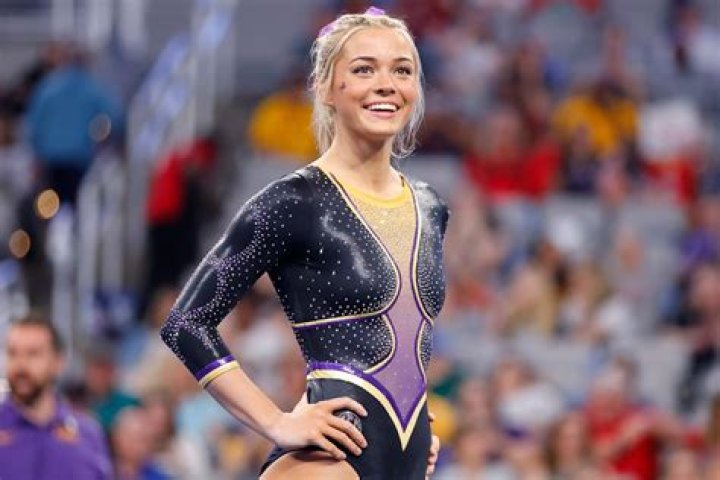 LSU Gymnast Olivia "Livvy" Dunne Drops Thirst Trap Photos Showing Off