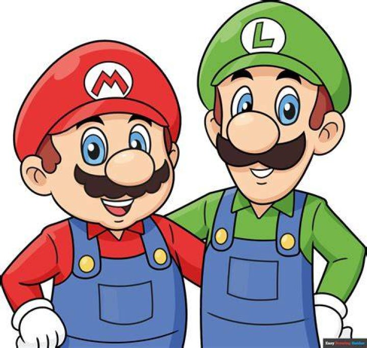 Luigi and Mario preparing to race in Mario Kart: Double Dash