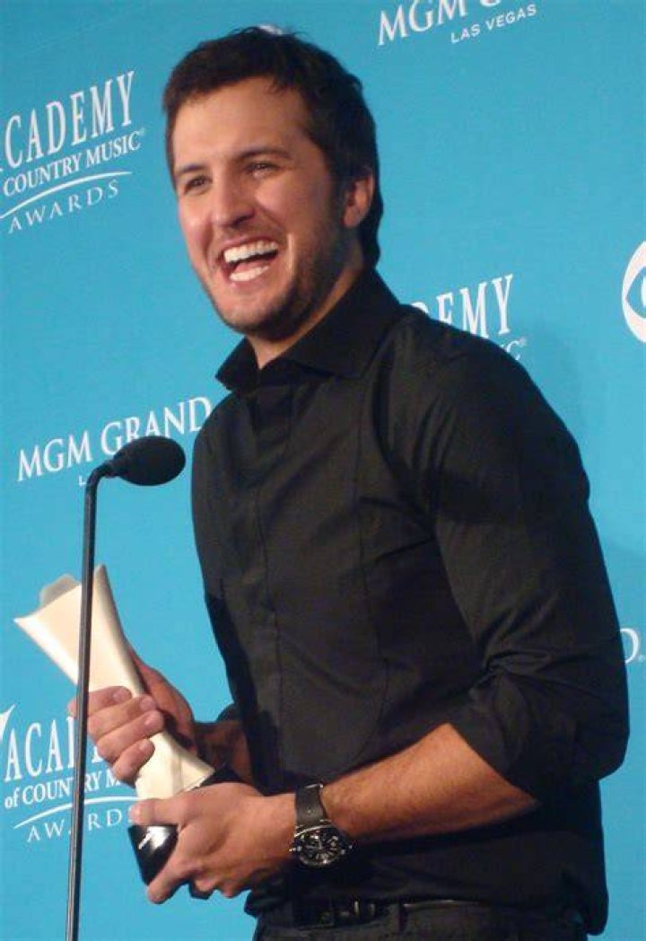 Luke Bryan age