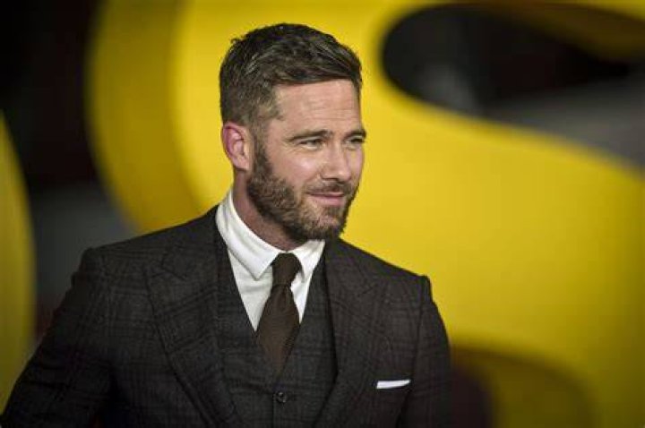 luke macfarlane Luke Macfarlane Photo (16792312) Fanpop
