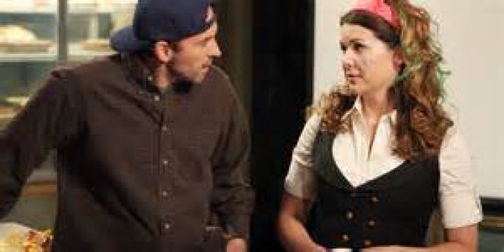 Luke talking to Lorelai at the diner on Gilmore Girls