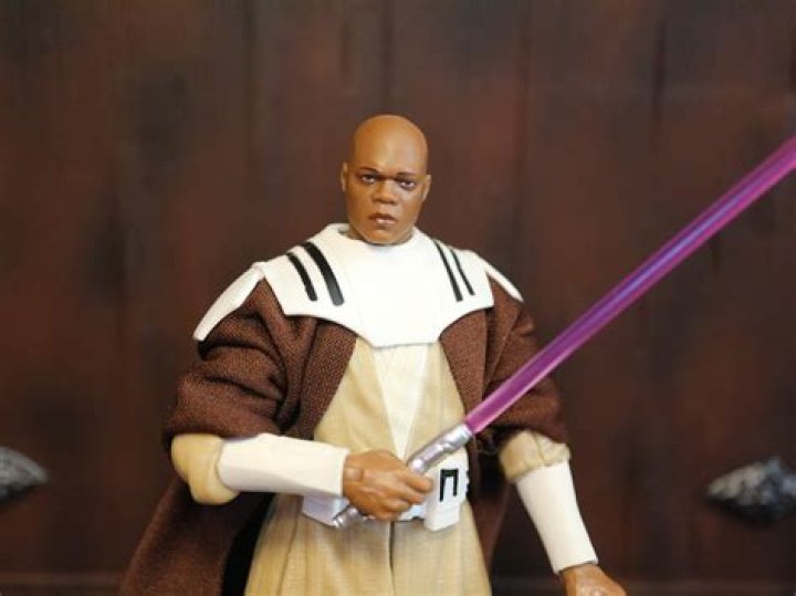 Mace Windu's Star Wars Return Feels More Likely Than Ever
