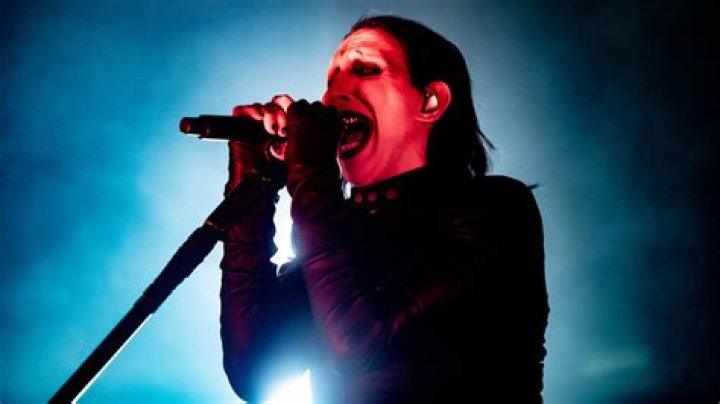 Marilyn Manson singing on stage