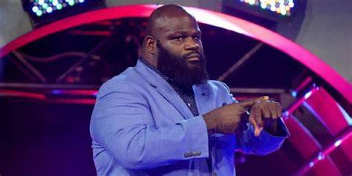 Mark Henry AEW suit