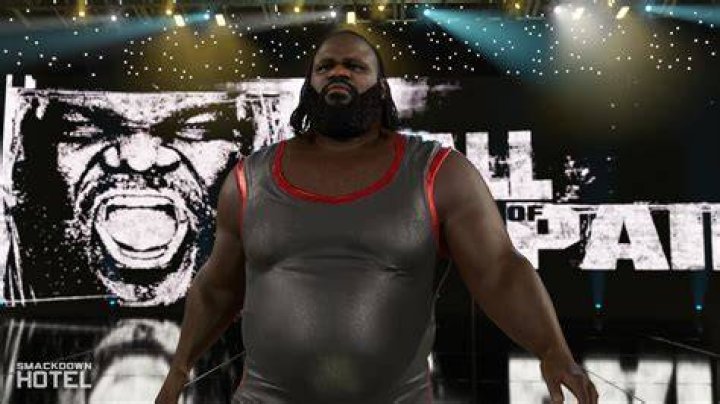 Mark Henry Bella Twins WWE Raw
