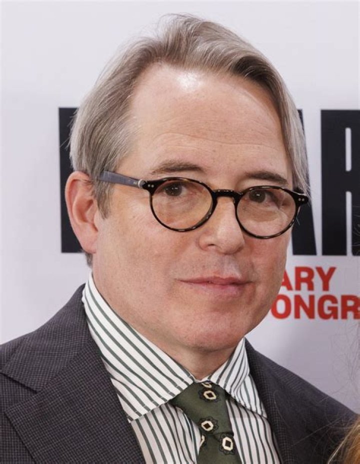 Matthew Broderick in a tie for You Can Count on Me