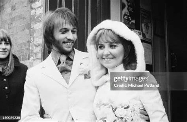 Maurice Gibb of the Bee Gees Dies at Age 53