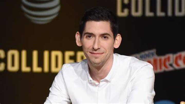 Max Landis weight