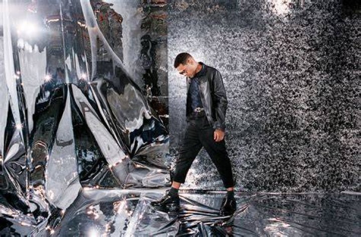 Maxwell Interview Owning His Masters, 'BLACKsummers'night' Trilogy