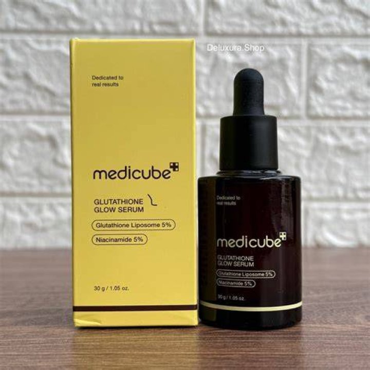 Medicube AGER Glutathione Glow Serum Yvescosmetic