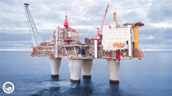 Meet SAGA! An offshore engineer and hyperrealistic Artist Ranks Magazine