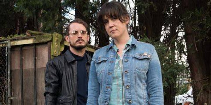 Melanie Lynskey and Elijah Wood in I Don't Feel At Home in the World Anymore
