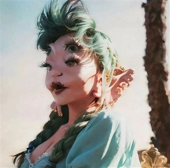 Melanie martinez ai Artofit