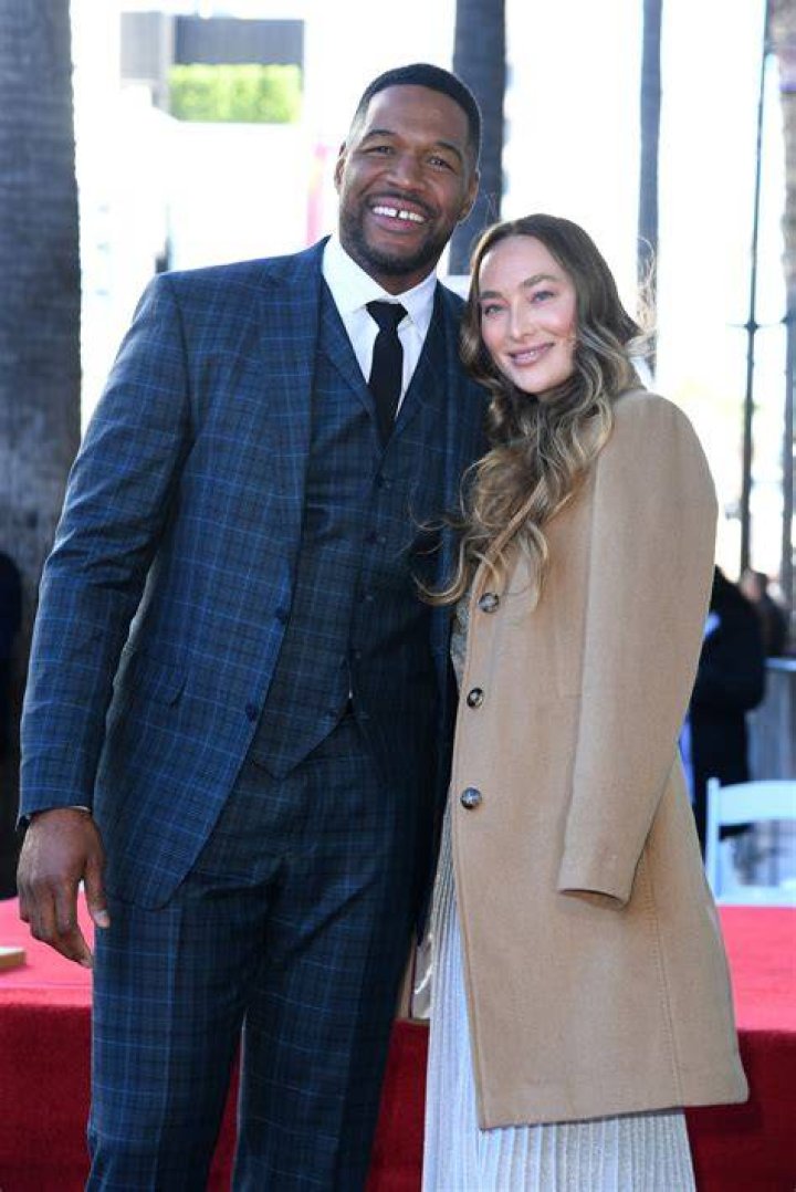 Michael Strahan & Kayla Quick The Beachin' Vacation Photos