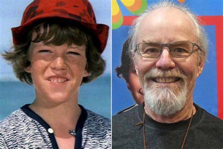 Mike Lookinland bio age, wife, net worth, where is Bobby Brady now