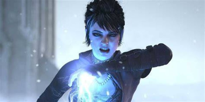 Morrigan preparing a spell in Dragon Age: Origins