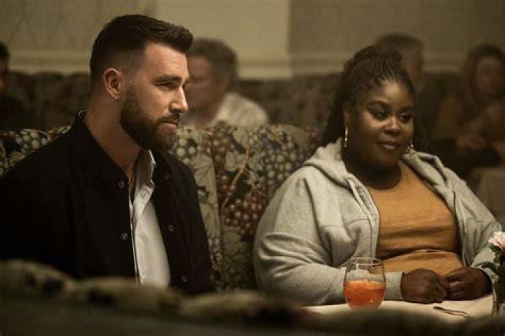Murphy Apologizes To Raven In The 100 S4E09