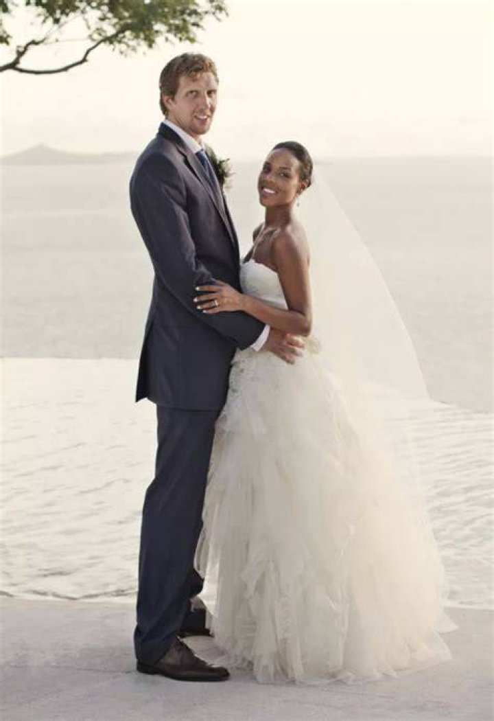 Neighbor Jessica Nowitzki talks about husband Dirk Nowitzki's 21st