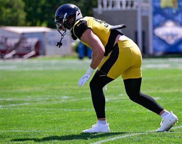 NFL Concussion Update – as Derek Carr Handed All Clear, Alex Highsmith Enters
Protocol Scenario Ahead of Mini Bye