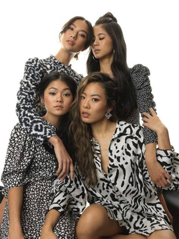 Nicole Kang, Leah Lewis, Momona Tamada, & Adeline Rudolph Chat A