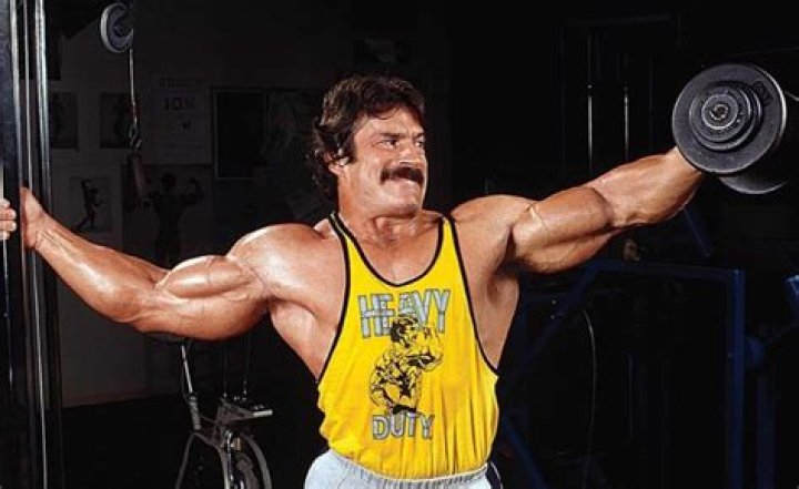 “No One Wants to Have Such a Disorder”: Bodybuilder Mike Mentzer Once Opened Up
About His Life-Threatening Lung Disease