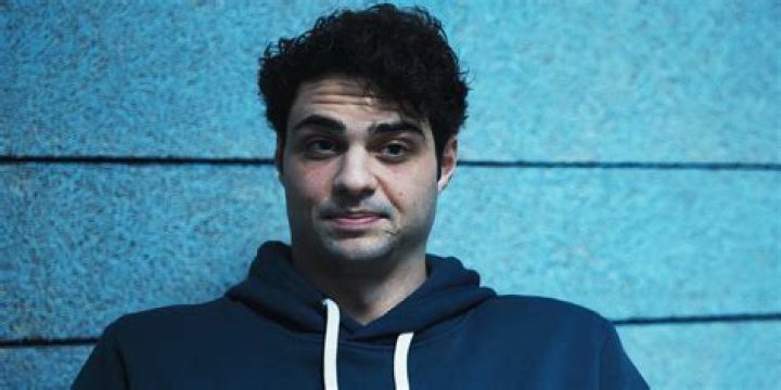 Noah Centineo as Owen in The Recruit season 1 finale