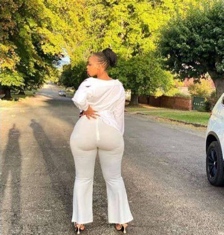 noni zondi booty