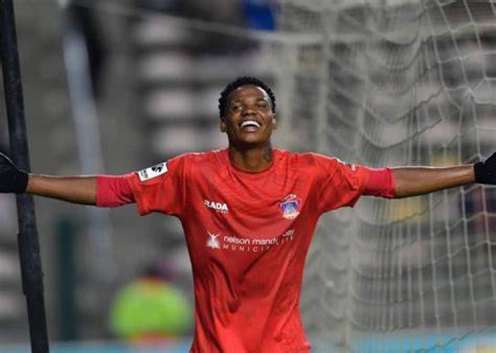 Nota Baloyi bashed Zahara