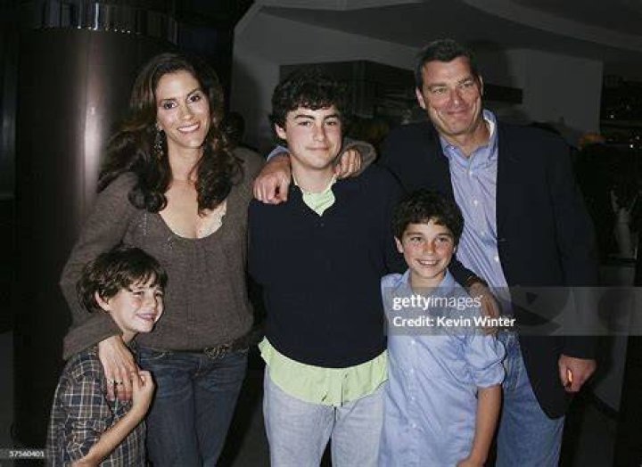Oliver Jordan Ressler Who Is Jami Gertz's Son?