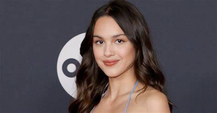 Olivia Rodrigo Had the Best Reaction to Spotting A Lookalike on TikTok