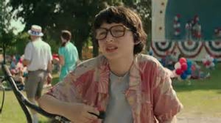 Paul Rudd as Richie Tozier in It: Chapter 2 (2009)