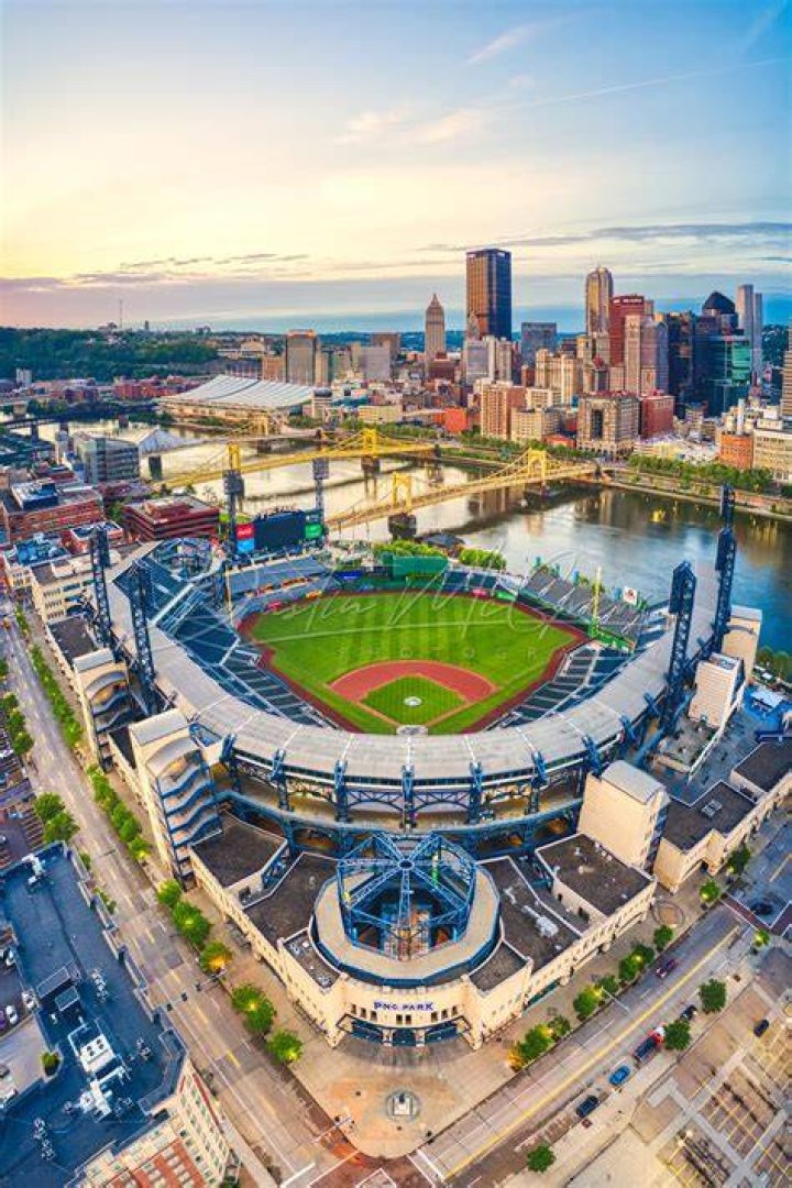 Photo of PNC Park and Pittsburgh Skyline, PNC Park Picture, Pittsburgh