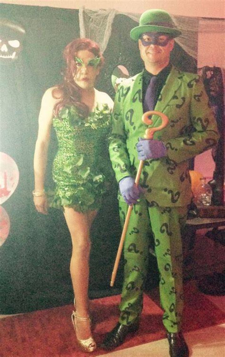 Poison Ivy hits Riddler