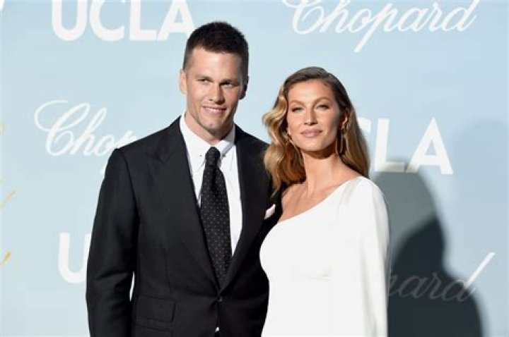 Post Divorce Gisele Bündchen Solidifies $400M Net Worth as Tom Brady’s Ex-Wife
Seals $124 Million Jackpot