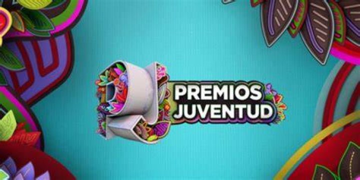 Premios Juventud la reacci&oacute;n de Farruko al recibir un premio por "Pepas"