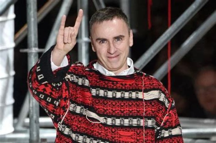Raf Simons net worth, Weight, Age, Kids, Wife, Bio-Wiki