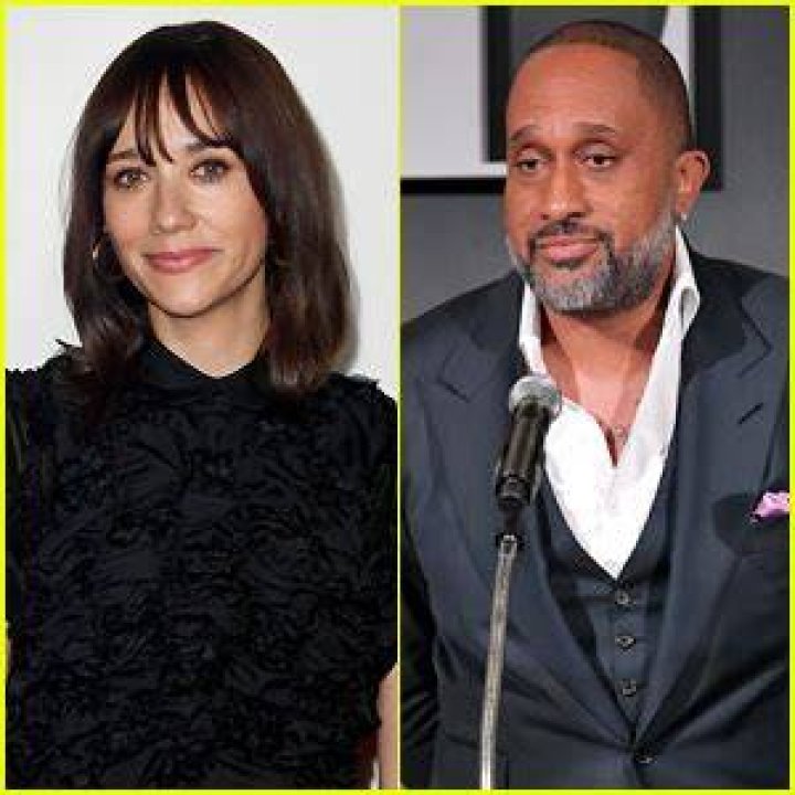 Rashida Jones and Kenya Barris in #BlackAF Season 1 on Netflix