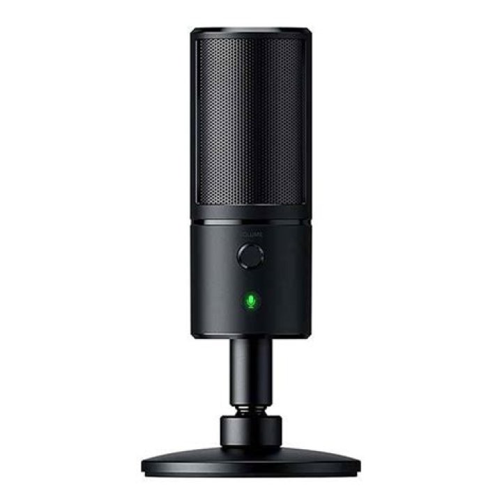 Razer Seiren X Microphone is 50% off for Cyber Monday 2021