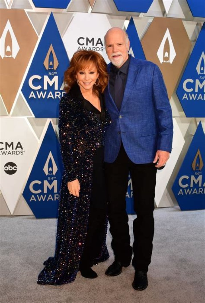Reba McEntire and Boyfriend Rex Linn Make Red Carpet Debut