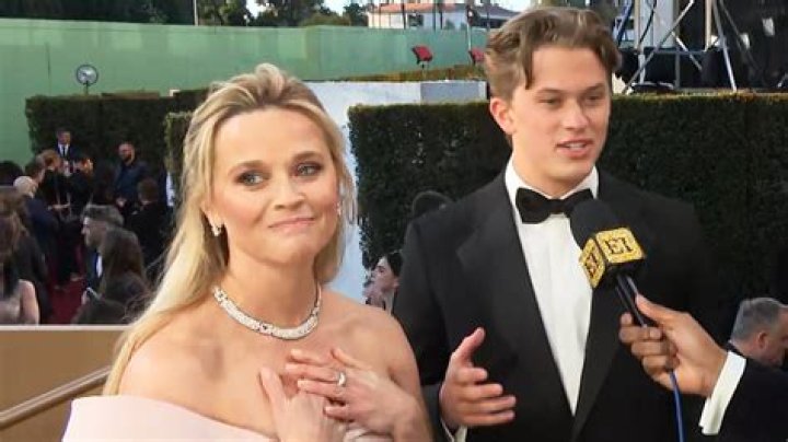 reese witherspoon wild emile hirsch into the wild daniel radcliffe jungle