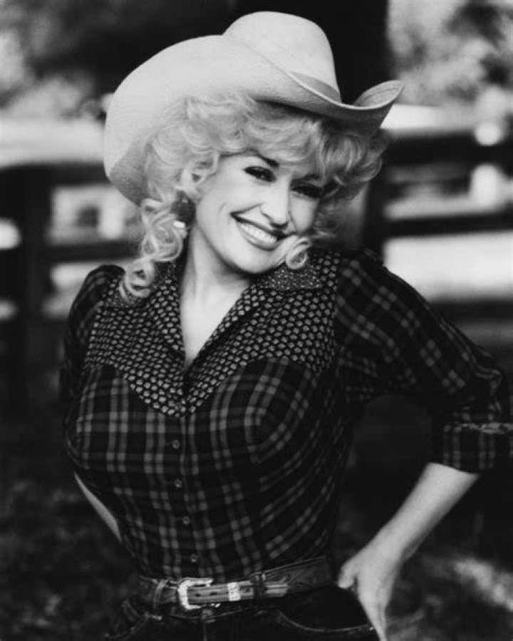 Remember when Dolly Parton fully subverted the 'dumb blonde' clich&eacute;? CNN