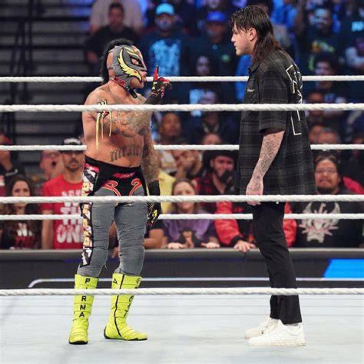 rey and dominik mysterio