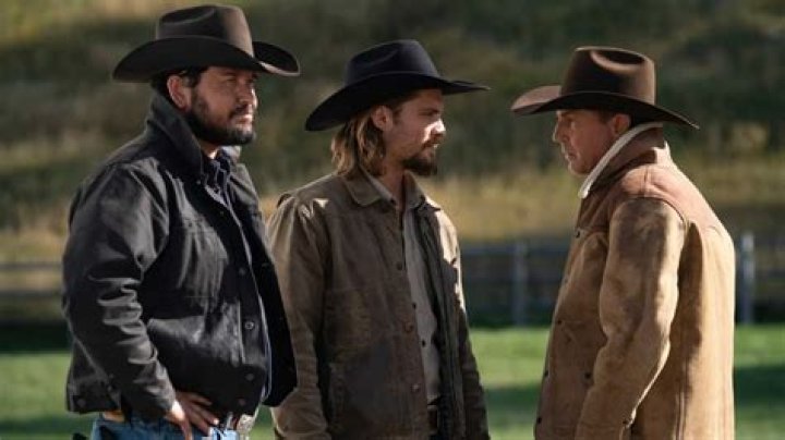 Rip, Kayce and John in Yellowstone